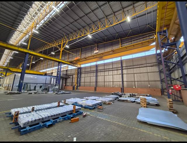 3,240M² FACTORY TO LET IN ROODEKOP